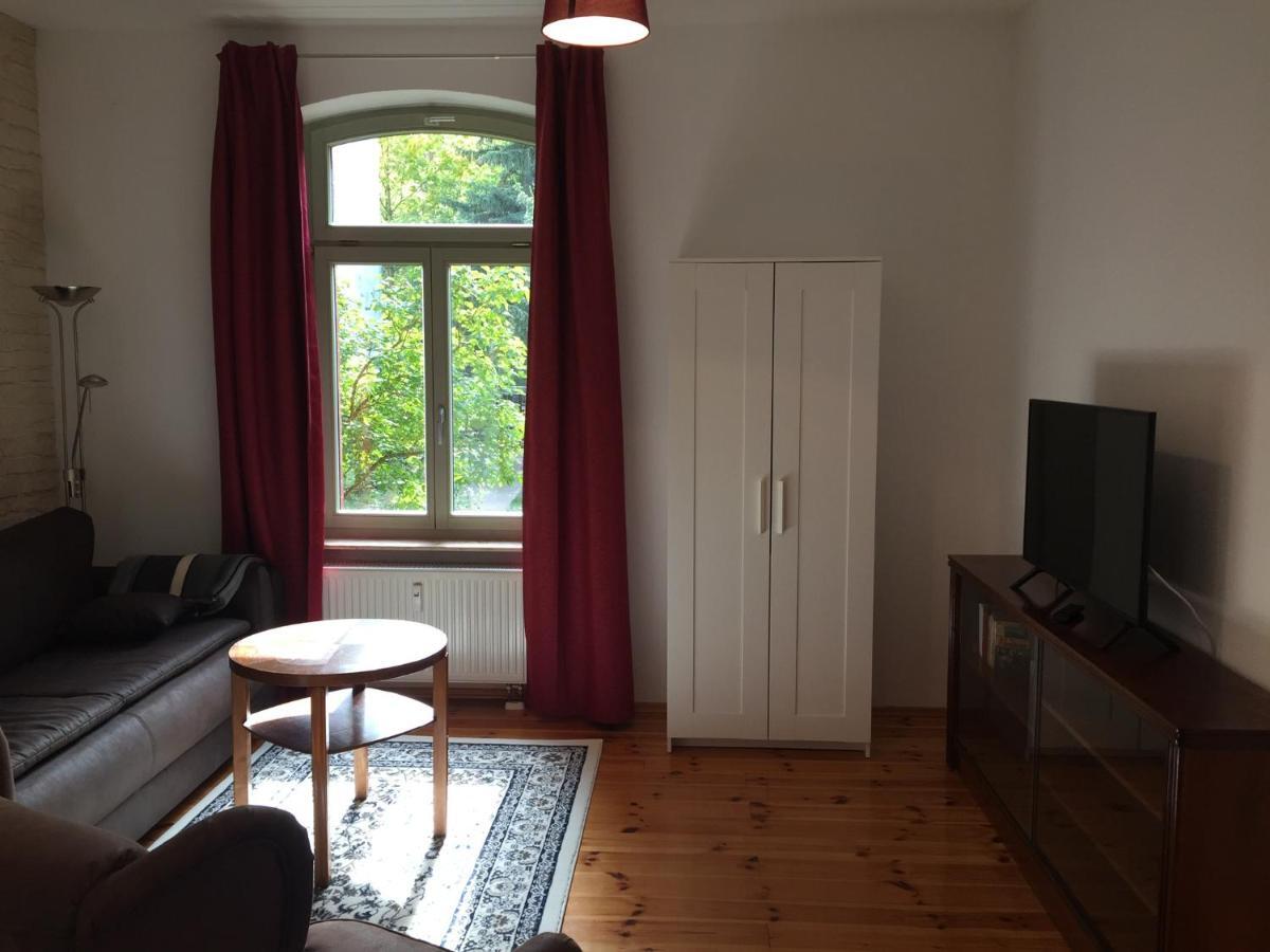 Ferienwohnung Huttenstrasse Halle Halle  ภายนอก รูปภาพ