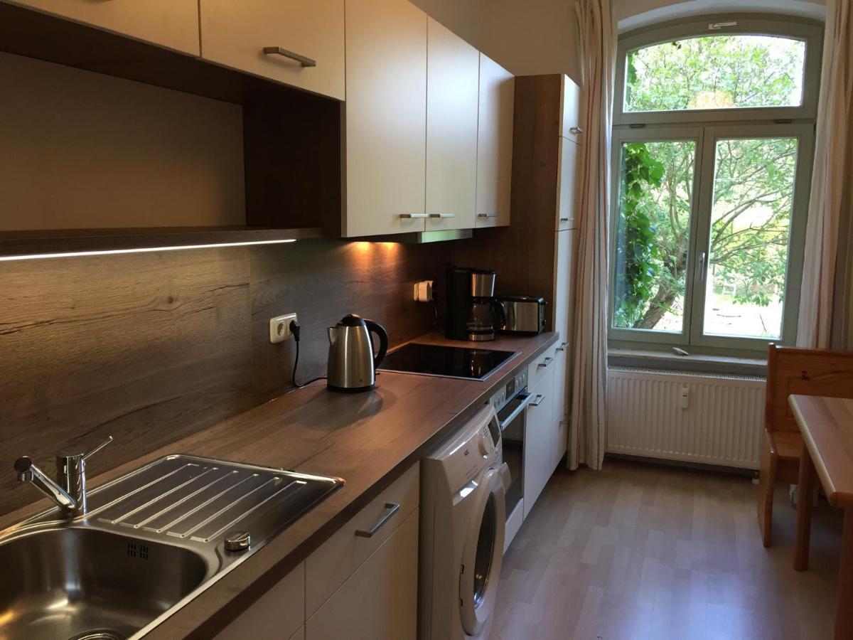 Ferienwohnung Huttenstrasse Halle Halle  ภายนอก รูปภาพ