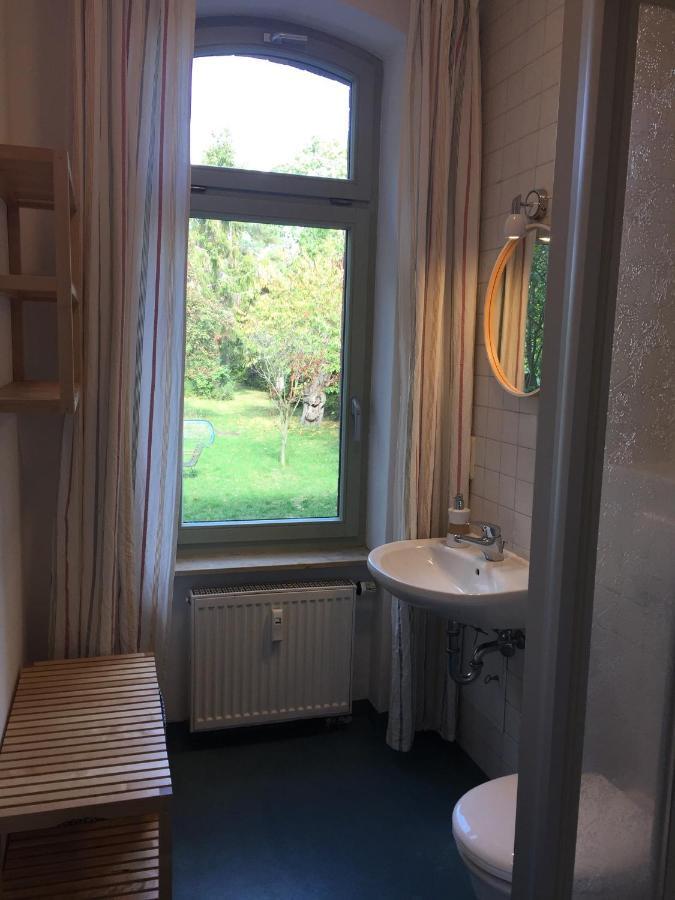 Ferienwohnung Huttenstrasse Halle Halle  ภายนอก รูปภาพ